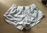 Lululemon Hotty Hot Low-Rise 2.5" Photo 0