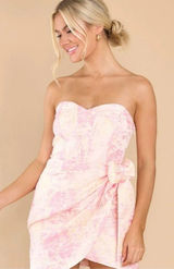 Pants Store Dress Photo 0