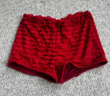 Red ruffle shorts Photo 0