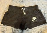 Shorts Photo 0