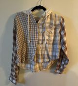 cropped flannel Photo 0