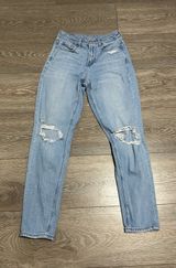 American Eagle Ripped Mom Jeans High-Rise Photo 0