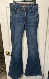 Wrangler Bell Bottom Jeans Photo 0