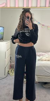 Edikted Sweatpants Photo 0