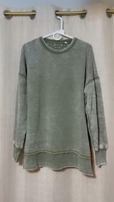 Green fleece crewneck slit sweatshirt Photo 0
