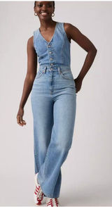 New Levi's Size 28 Denim Wide-Leg Jumpsuit Own It Jumpsuit Medium Wash Photo 0