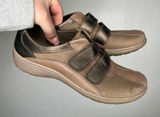 Clark’s | Tan Sneaker Shoe Woman’s‎ Brown and Black Casual Shoes Photo 0