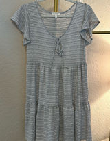 See you Monday grey and white Flowy dress k Photo 0