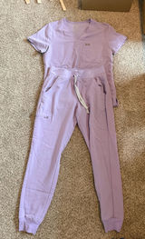 FIGS Scrubs Set Photo 0
