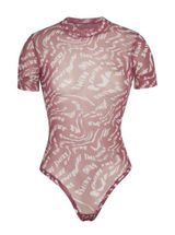 SKIMS NWT Women’s Summer Mesh Raspberry Swirl T-Shirt Thong Bodysuit‎ Size XS Photo 0