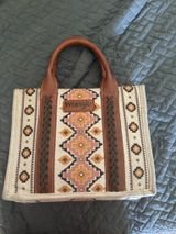 Wrangler aztec purse Photo 0