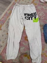 Free City Sweatpants Photo 0