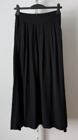 Y2K Love21 XS Black‎ Maxi Skirt Pleated Minimalist Casual Whimsigoth Witchy Boho Photo 0