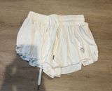 Amazon Butterfly Shorts White Photo 0