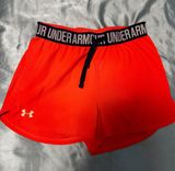 Under Armour Shorts Photo 0