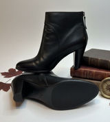 Adrienne Vittadini Black Leather Ankle Boots Block Heel Chic Trendy Zip‎ Size 8M Photo 0