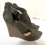 Parker And Sky Wedges‎ Womens Size 6 Olive Green Suede High Heels Peep toe Photo 0