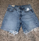 Levi’s Women’s Jorts Size 26 Photo 0