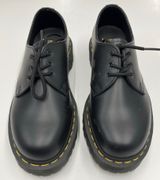 Dr Martens smooth leather oxfords- men’s 7/woman’s 8 Photo 0