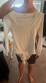 white old navy bodysuit Photo 0