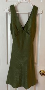 Green Dress Photo 0