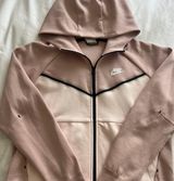 Nike Tech Fleece Jacket Women’s Photo 0