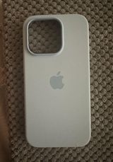 Apple MagSafe Silicone iPhone 14 Pro Case Photo 0
