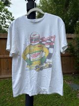 Graphic tee Photo 0