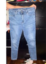 American Eagle Super High Rise Jeggings Size 10S Photo 0