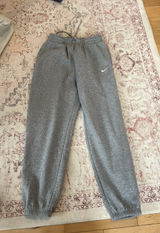 Grey Nike Sweatpants Photo 0