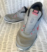 Nike FLEX TR5 women’s size 8 GRAY PINK Photo 0