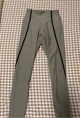 Abercrombie & Fitch YPB activewear leggings in a greystone color Photo 0