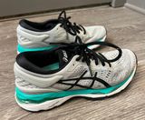 Running Shoes Photo 0
