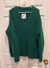 Aerie Womens Forest Green Oversized Boucle V-Neck Sweater M Fuzzy Wool Blend Photo 0