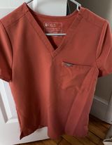 FIGS Scrub Top Photo 0