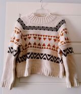 Cropped Sweater Photo 0