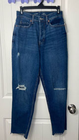 NEW Old Navy women’s extra high-rise curvy sky-hi‎ straight medium wash jeans 6 Photo 0