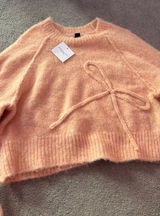Peachy pink American eagle sweater Photo 0