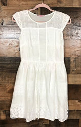 Betsy‎ Johnson dress Photo 0
