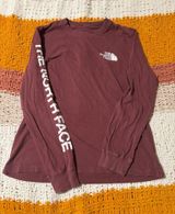 Maroon north face long sleeve Photo 0