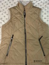 Free Country Women's Quilted Vest Tan Zip Up Large Outerwear Coat Sleeveless Photo 0