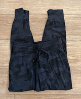 Women's Black Camouflage Joggers lululemon Photo 0