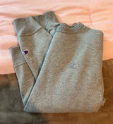 Champion Grey Sweatshirt Photo 0