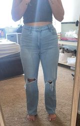 Light-wash Jeans Photo 0