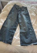 Hollister Low-Rise Jeans Photo 0