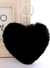🖤 Faux Fur Heart Keychain – Soft Plush Bag Charm 🖤 Photo 0