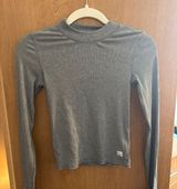 Pose Plyo Longsleeve Photo 0