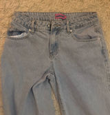 Edikted Petite Low-Rise Jeans Photo 0
