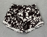 Lululemon Hotty Hot High Rise Shorts 4" Monarch Bloom Athletic Gym Women's 8 Photo 0