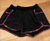 Lululemon Womens Tracker Short III Size 4‎ Black / Poppy Petals Berry Pink Photo 0